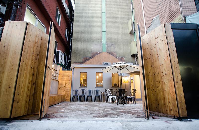 เอ็มมิโอ 2 ดีไซน์ เรสซิเดนซ์ มย็องดง Hostel โซล ภายนอก รูปภาพ