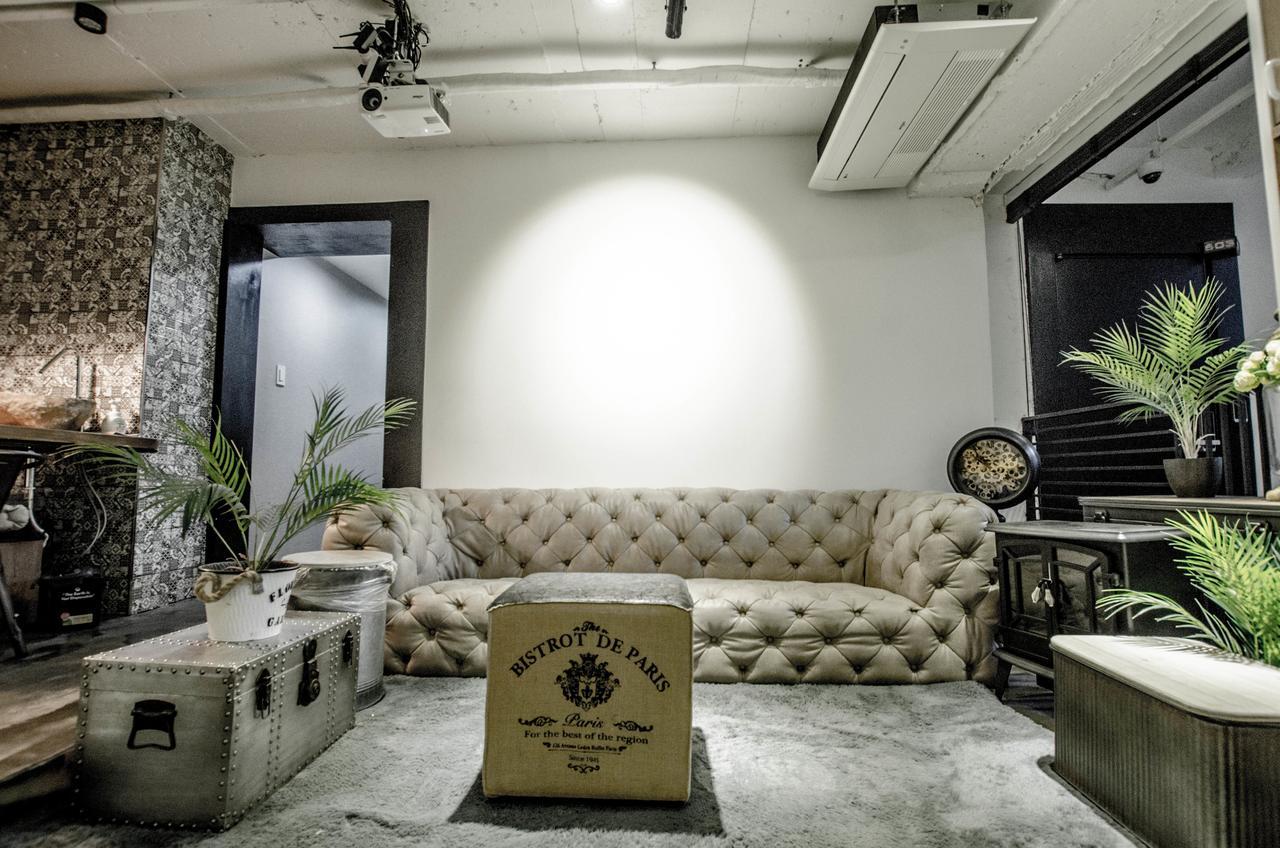 เอ็มมิโอ 2 ดีไซน์ เรสซิเดนซ์ มย็องดง Hostel โซล ภายนอก รูปภาพ