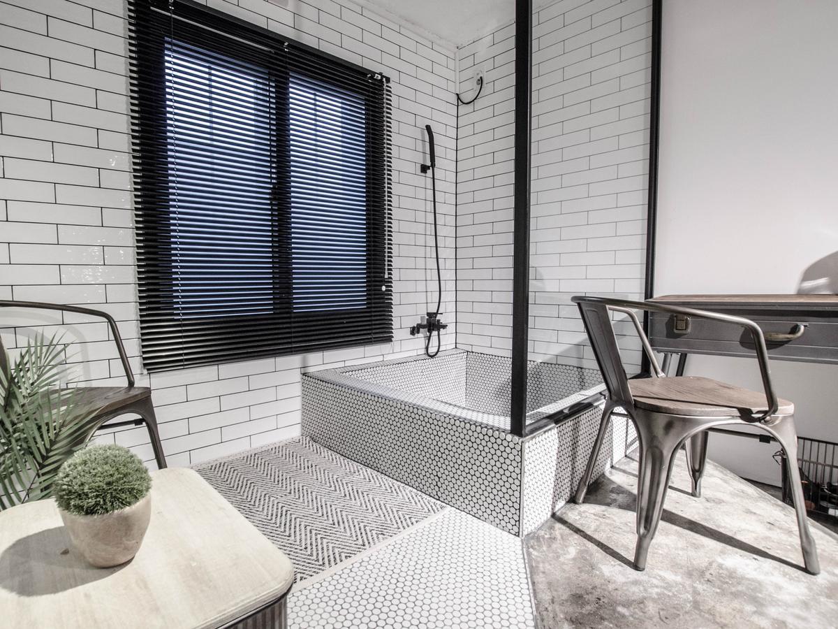 เอ็มมิโอ 2 ดีไซน์ เรสซิเดนซ์ มย็องดง Hostel โซล ภายนอก รูปภาพ