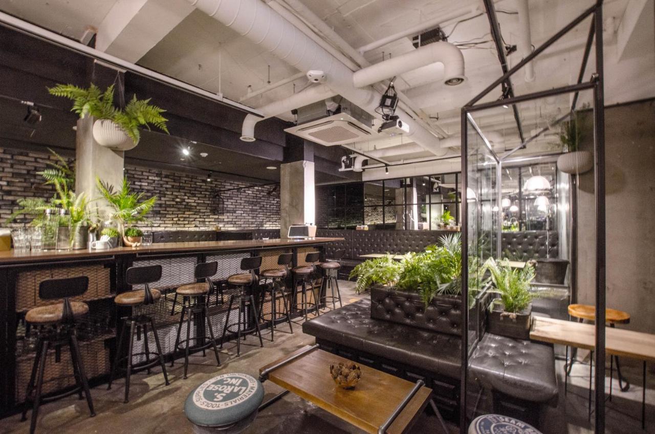 เอ็มมิโอ 2 ดีไซน์ เรสซิเดนซ์ มย็องดง Hostel โซล ภายนอก รูปภาพ