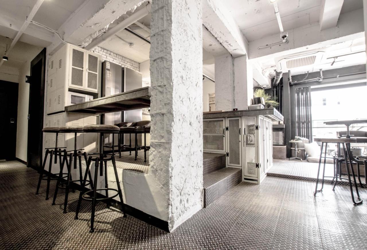 เอ็มมิโอ 2 ดีไซน์ เรสซิเดนซ์ มย็องดง Hostel โซล ภายนอก รูปภาพ