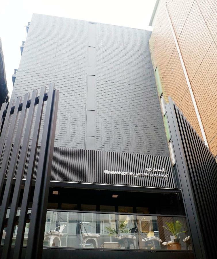 เอ็มมิโอ 2 ดีไซน์ เรสซิเดนซ์ มย็องดง Hostel โซล ภายนอก รูปภาพ